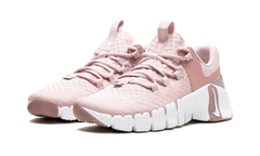 WMNS Free Metcon 5"Pink Oxford" DV3950 600