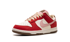 DUNK LO PRM WMNS"Bacon" FB7910 600
