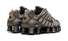 Shox TL WMNS"Khaki" AR3566 201