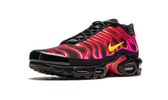 Air Max Plus TN "Supreme - Black / Red" DA1472 600