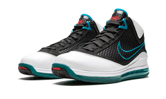 Air Max Lebron 7 NFW "Red Carpet" 383578 101