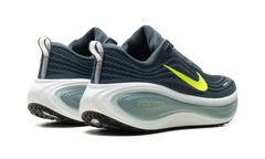 Vomero Plus "Seaweed Volt Green Haze" HV8150 300