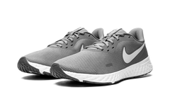 Revolution 5 "Cool Grey" BQ3204 005