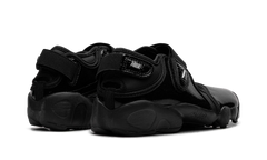 Air Rift WMNS "Black" IB8954 001