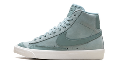 Blazer Mid WMNS"Mineral" DQ7572 300