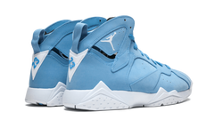 7 Retro "Pantone" 304775 400