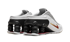 Shox MR4 Mule"Martine Rose Metallic Platinum Varsity Red" IM5420 100