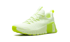 Free Metcon 6 WMNS"Volt Glow" FJ7126 702